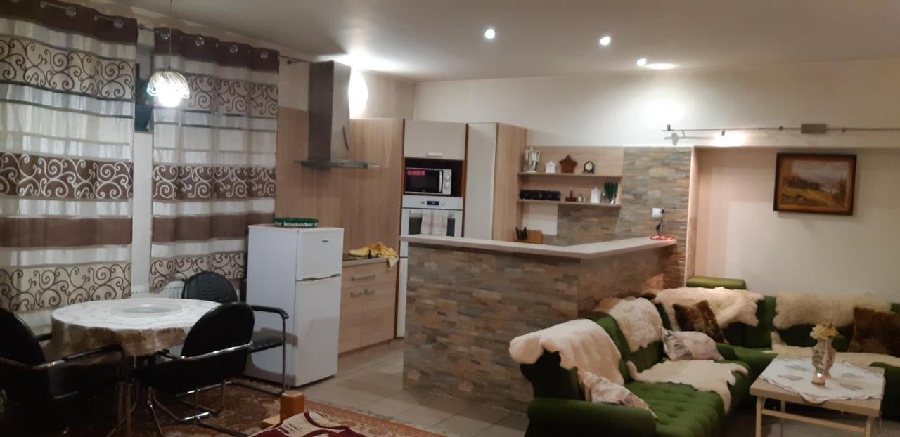 Apartman Yvet Sucany Екстер'єр фото