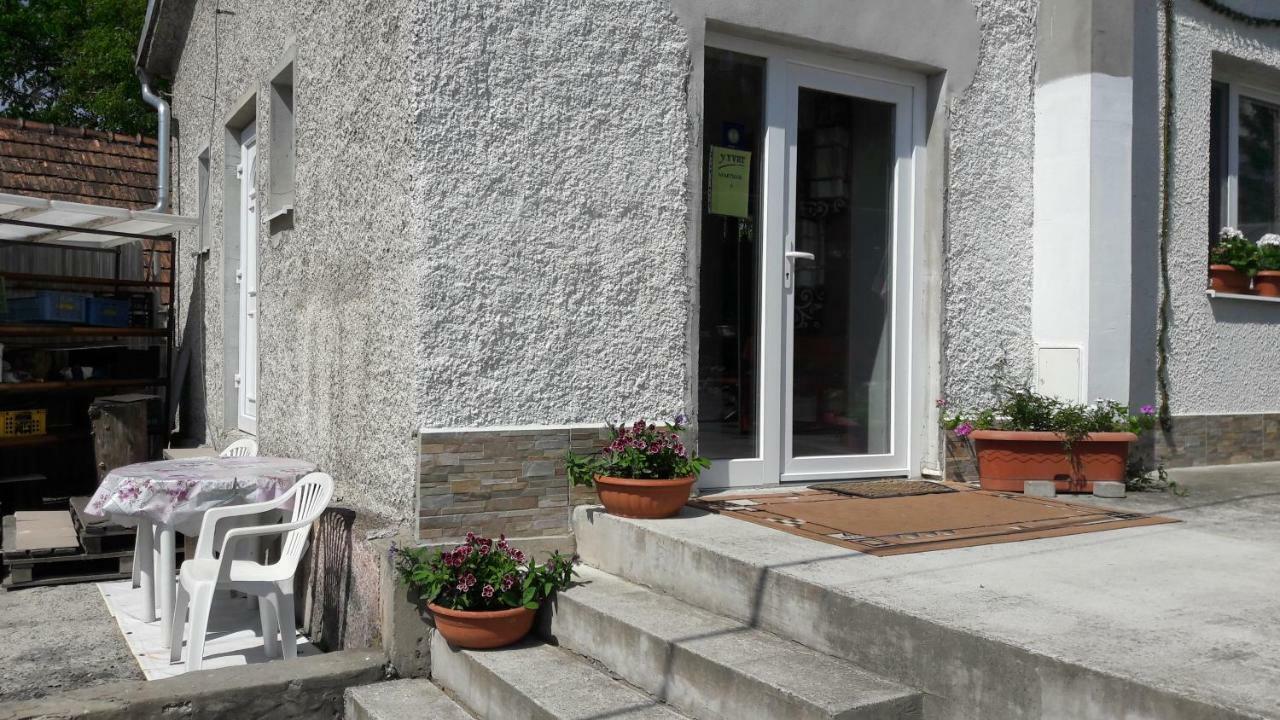 Apartman Yvet Sucany Екстер'єр фото