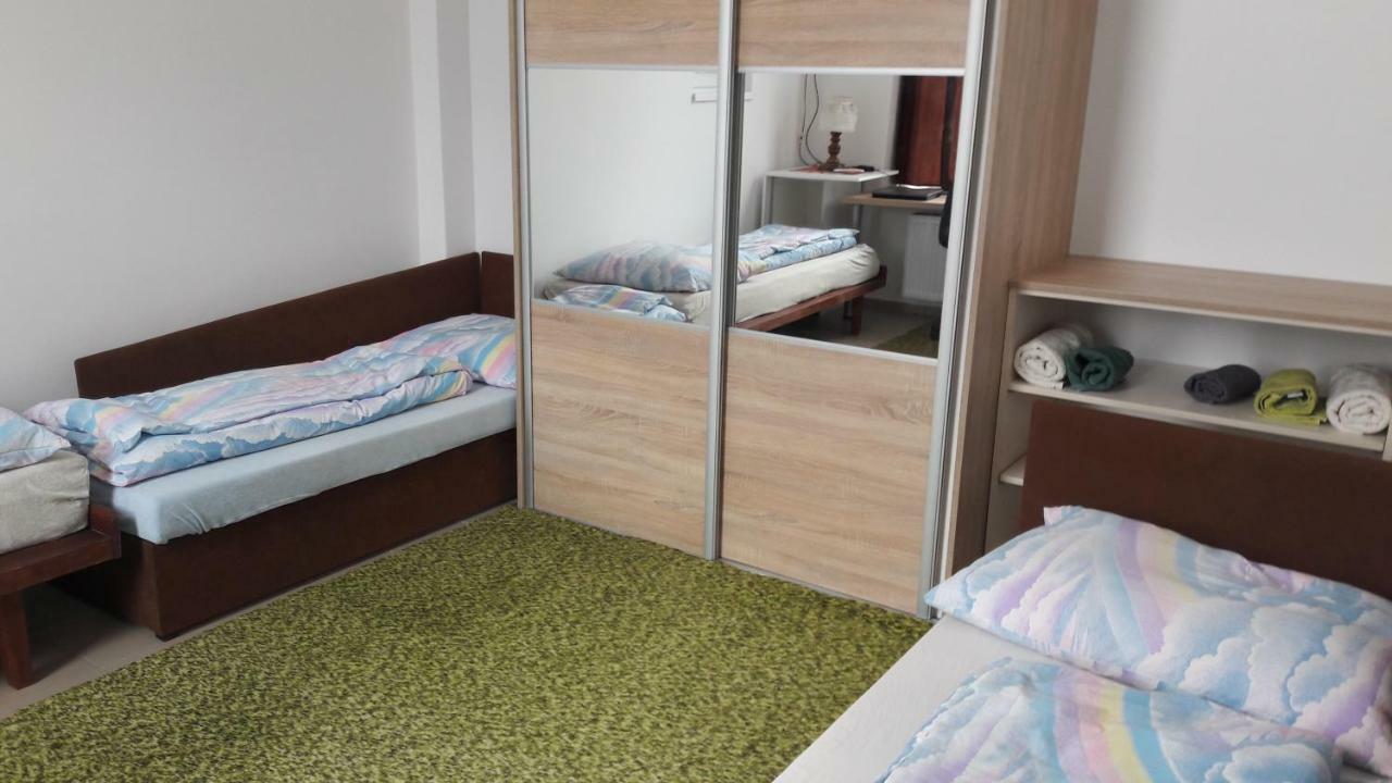 Apartman Yvet Sucany Екстер'єр фото